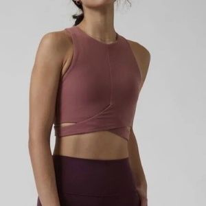 NWT Athleta conscious cut-out crop